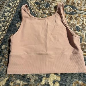Lululemon crop tank.